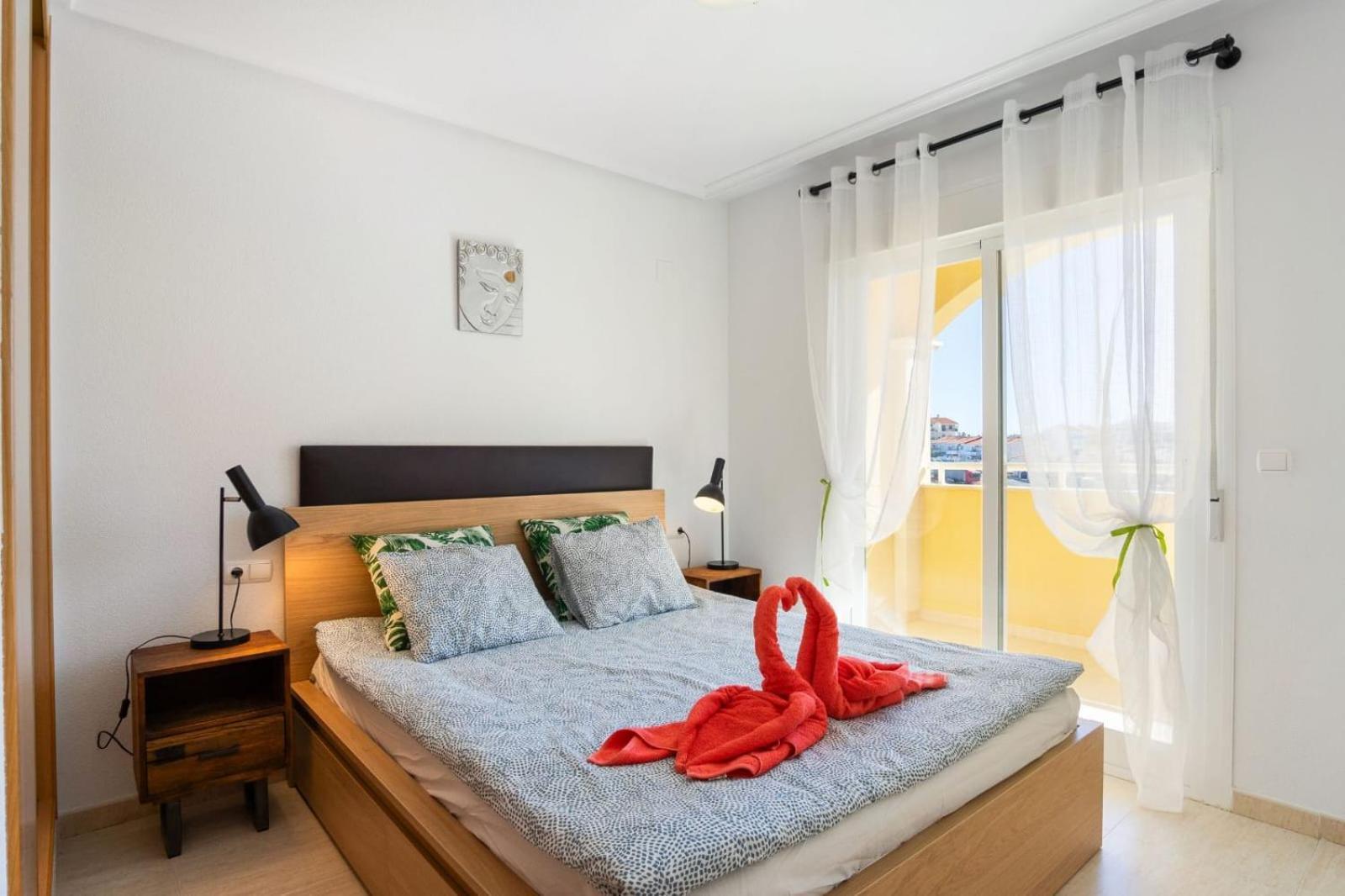 Nice modern 2 bed apartment in Torrievieja Torrevieja Buitenkant foto